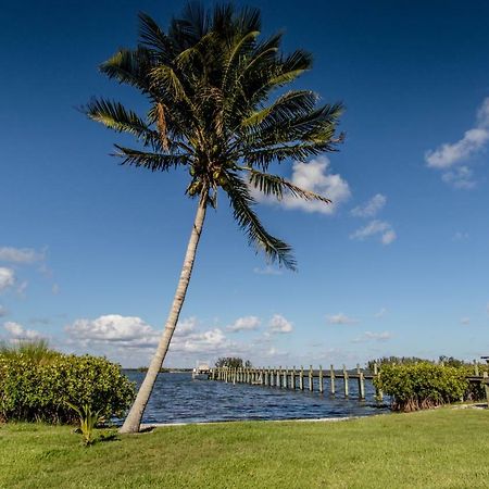 Island View Cottages Sebastian Extérieur photo