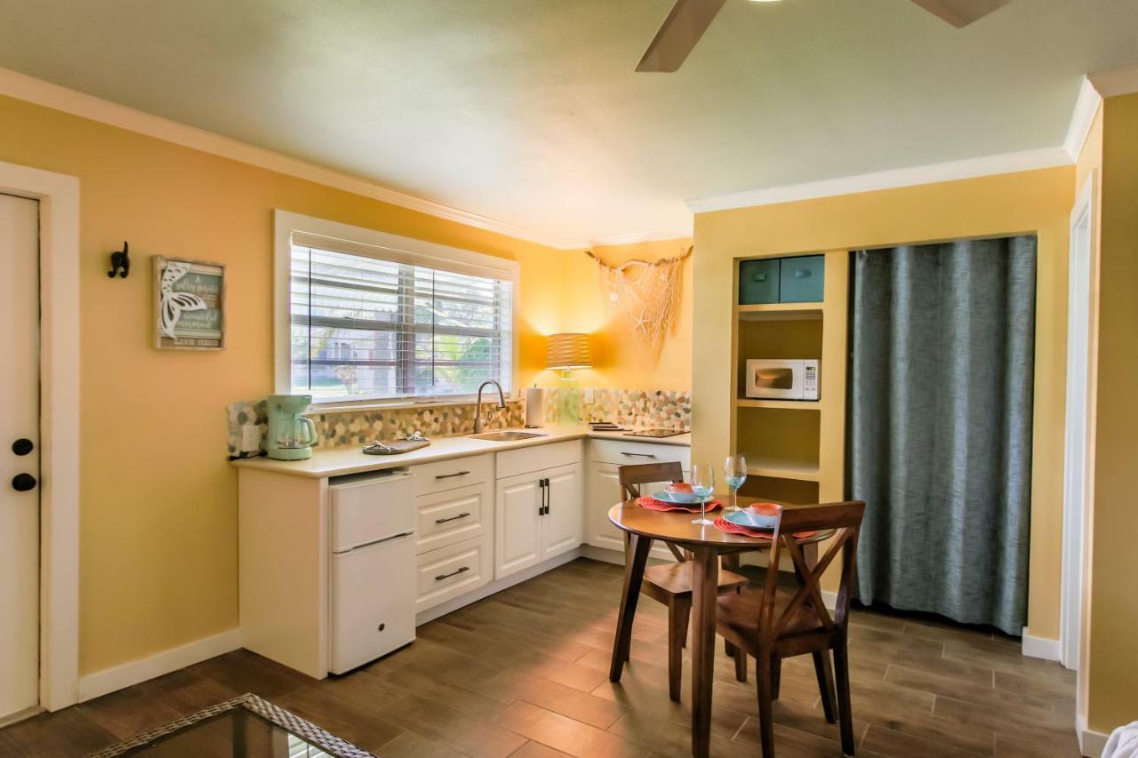 Island View Cottages Sebastian Extérieur photo
