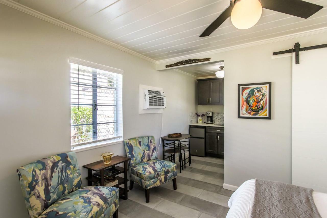 Island View Cottages Sebastian Extérieur photo