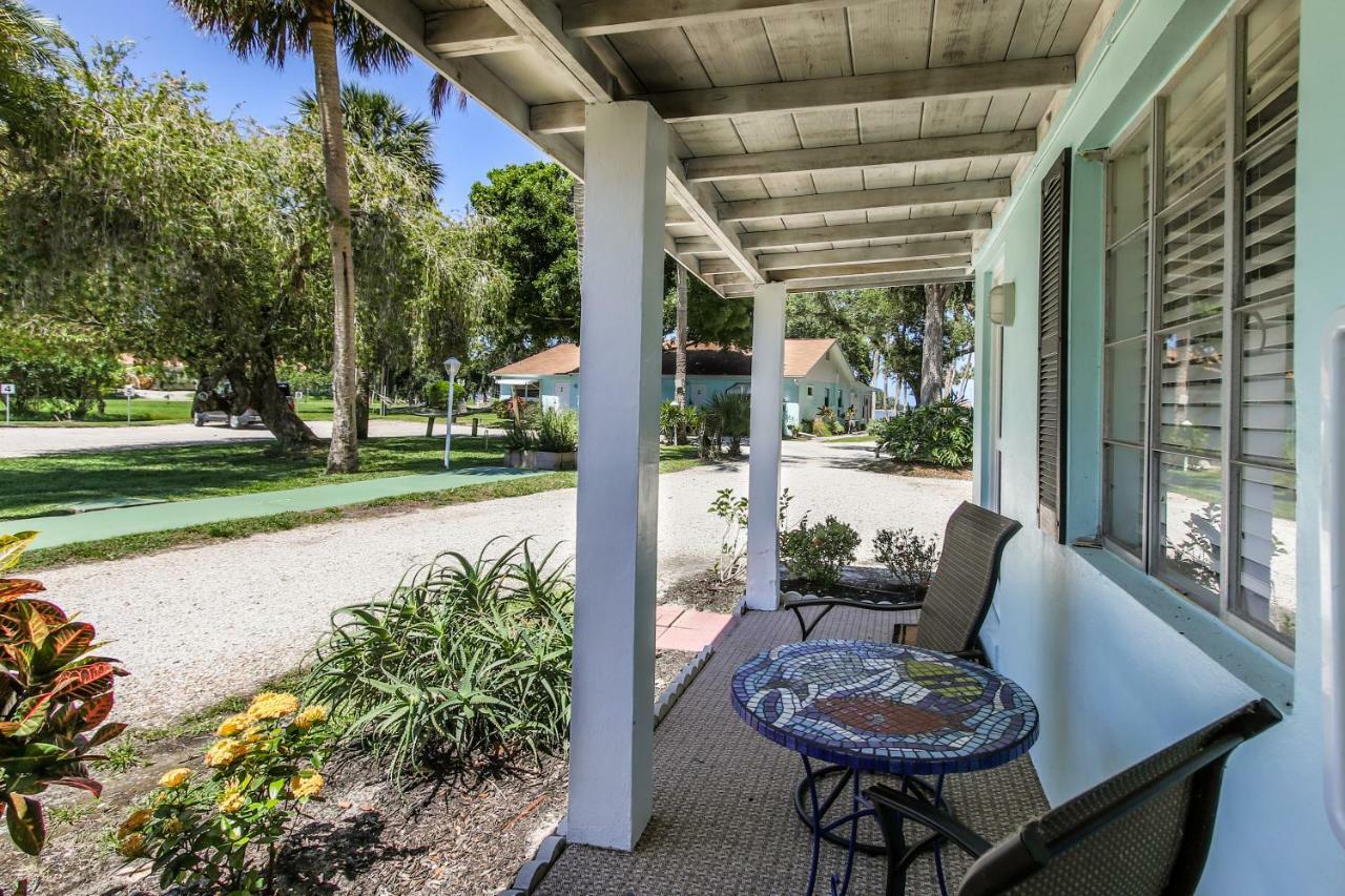 Island View Cottages Sebastian Extérieur photo